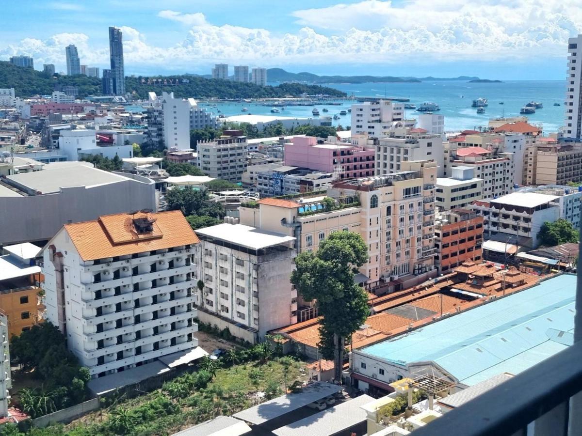 The Base Condo Center Of Pattaya Rooftop Swimming Pool Esterno foto