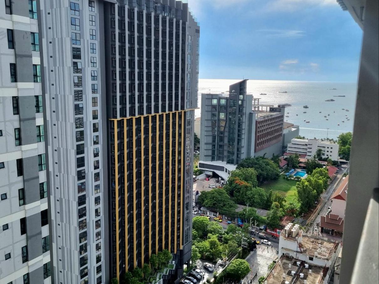 The Base Condo Center Of Pattaya Rooftop Swimming Pool Esterno foto
